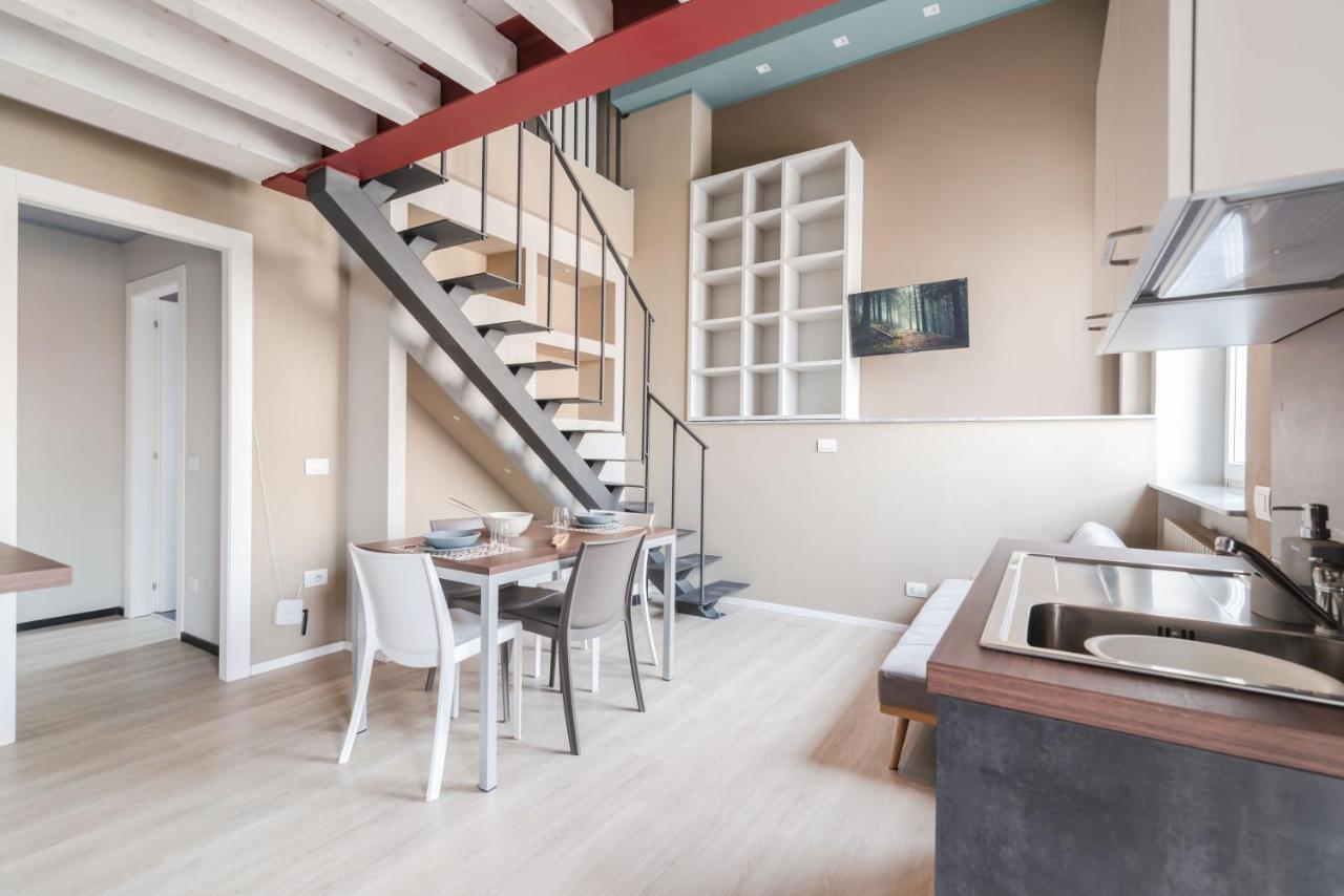 Pavia Tower - By Host4U Apartment Bagian luar foto
