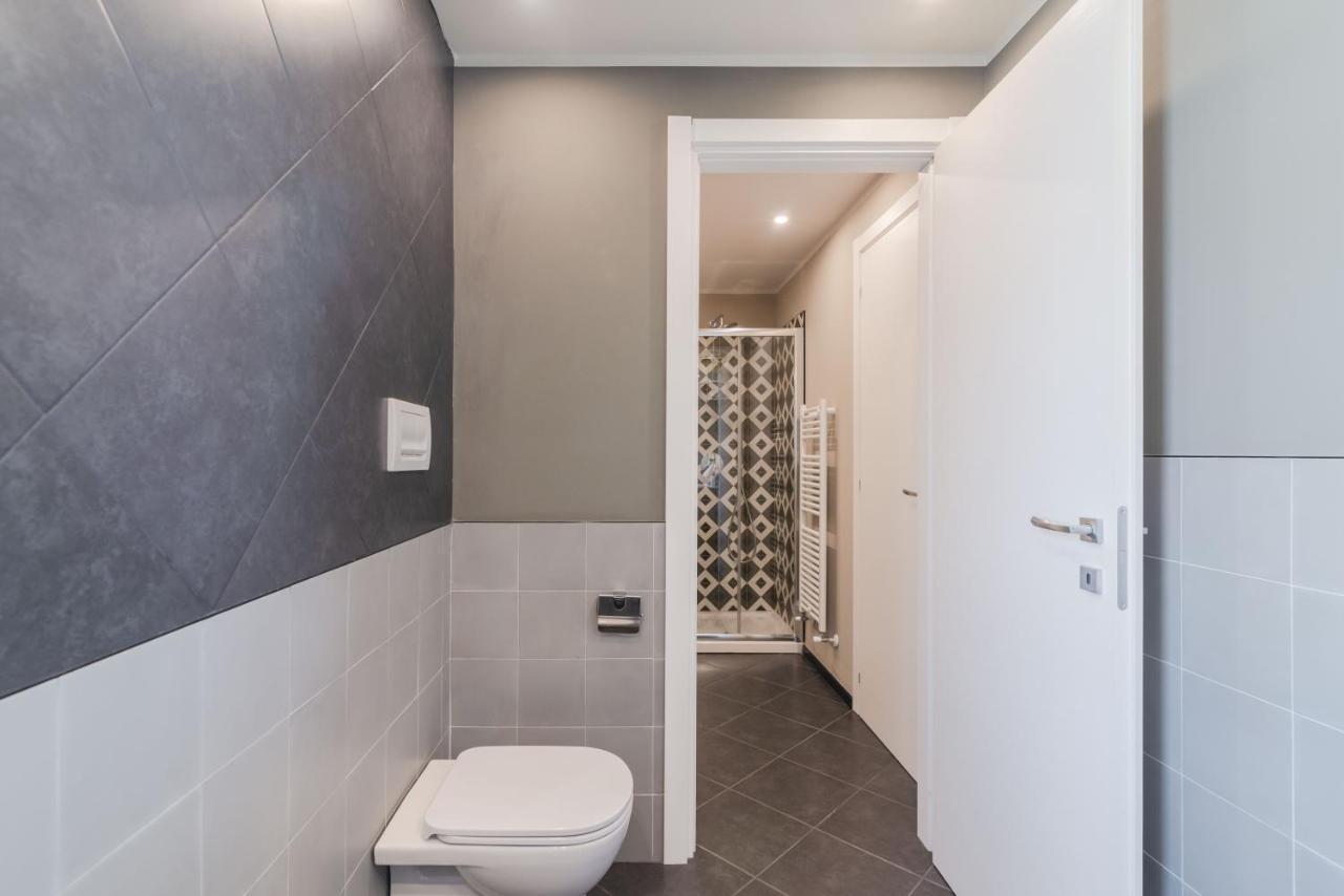 Pavia Tower - By Host4U Apartment Bagian luar foto