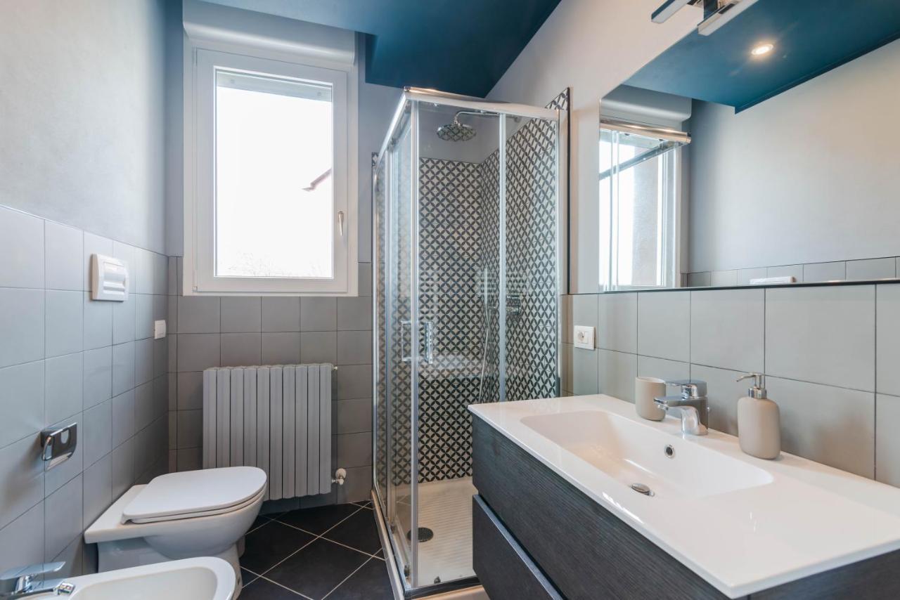 Pavia Tower - By Host4U Apartment Bagian luar foto